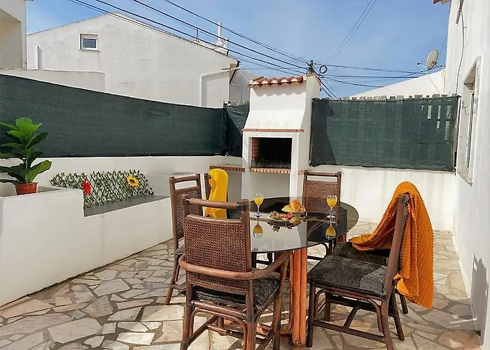 Private 4 Br&patio - 3 Mins From Beach&surf וילה בליאל